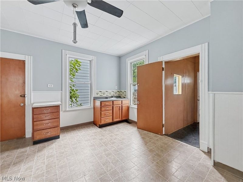 3717 Woodbridge Avenue, Cleveland, OH 44109 Photo 11