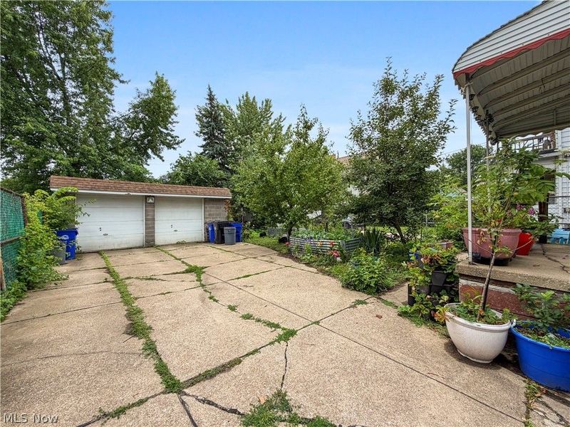 3711 Daisy Avenue, Cleveland, OH 44109 Photo 4