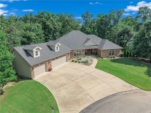 21 Rackwick Lane , Bella Vista, AR 72715