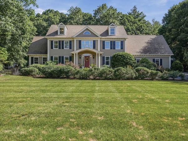 26 Mill Pond Circle, Milford, MA 01757