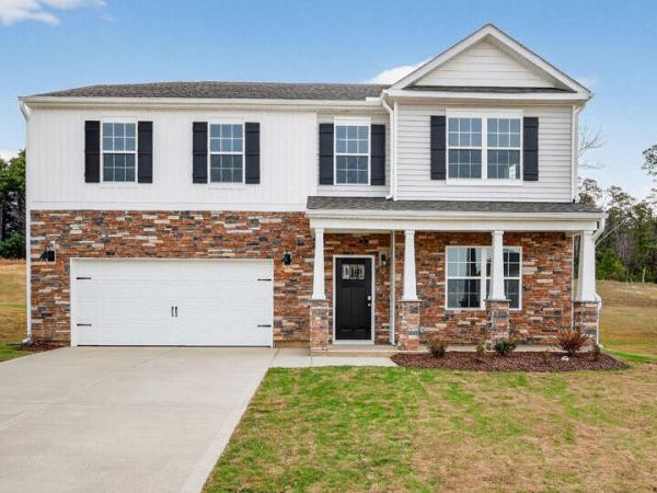 20 Fair Child Road, Spring Lake, NC 28390