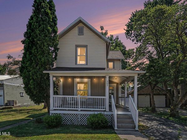 305 S Defiance Street , Stryker, OH 43557