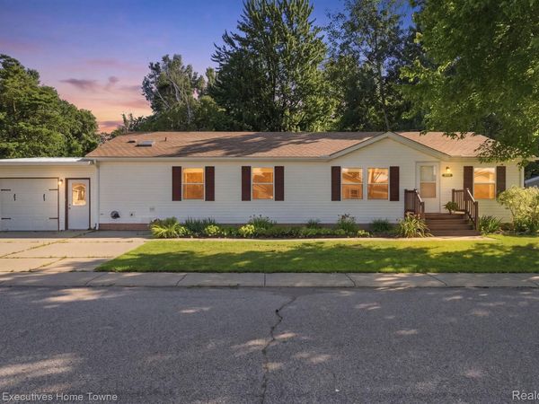 508 Bush Lake Lane, Kimball Township, Mi 48074