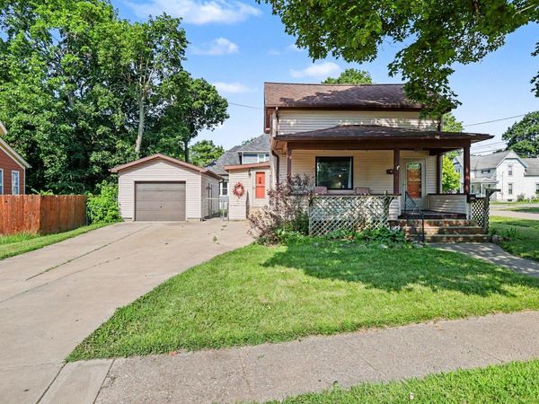 302 Exchange Street, Marshall, MI 49068