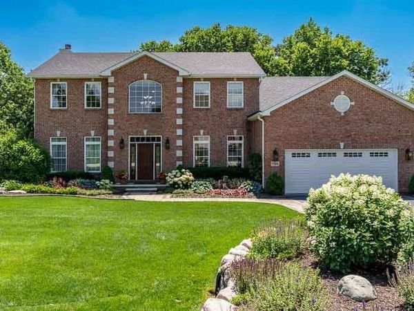 726 MEADOW CROSSING Trail, ROSCOE, IL 61073
