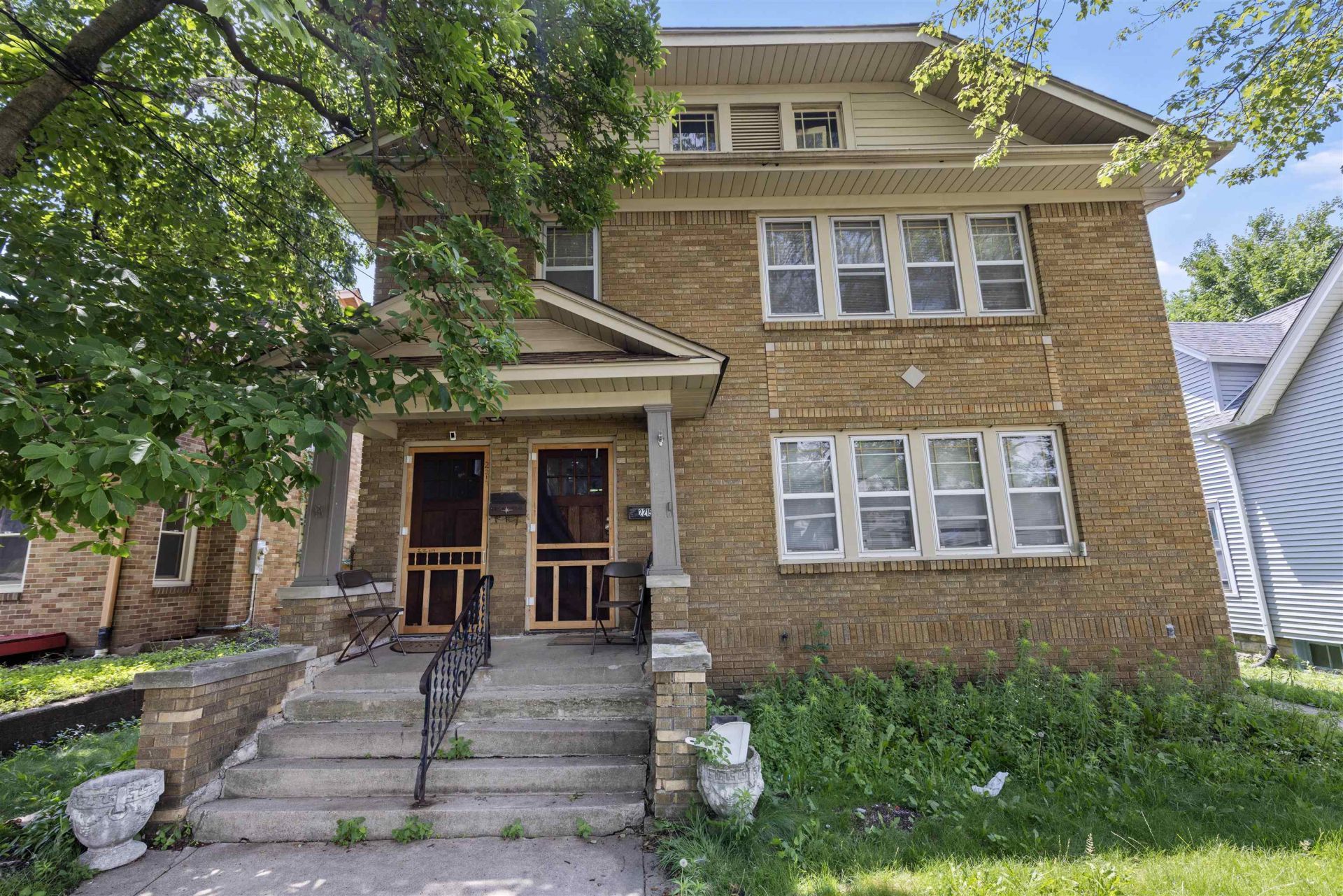 2215 13th Avenue, Rockford, IL 61104 Main Photo