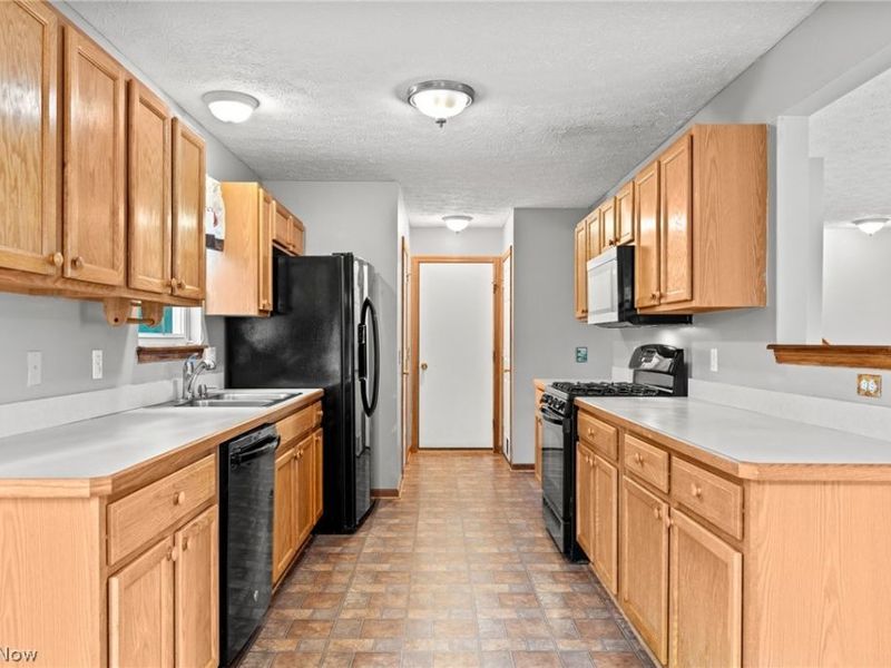3072 Kelly Court, Akron, OH 44312 Photo 14