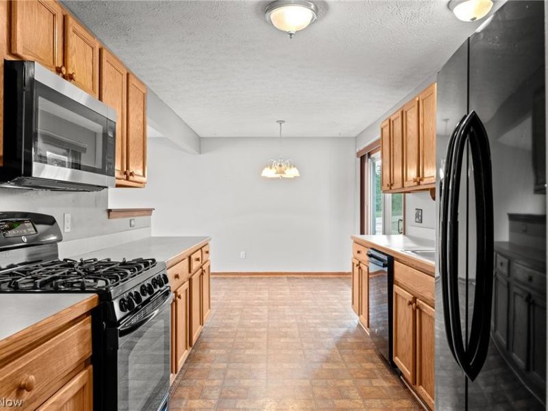 3072 Kelly Court, Akron, OH 44312 Photo 17