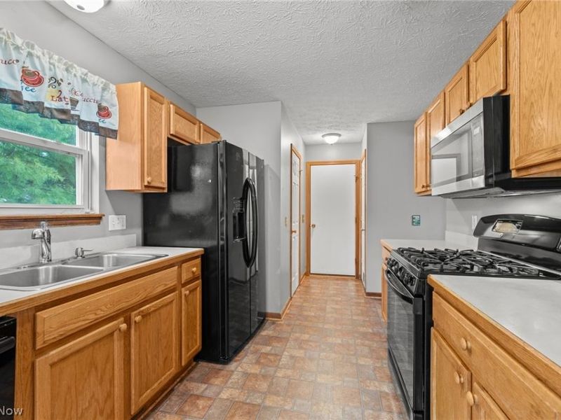 3072 Kelly Court, Akron, OH 44312 Photo 20