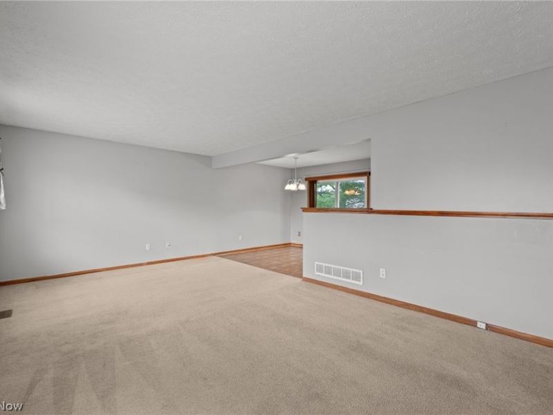3072 Kelly Court, Akron, OH 44312 Photo 6
