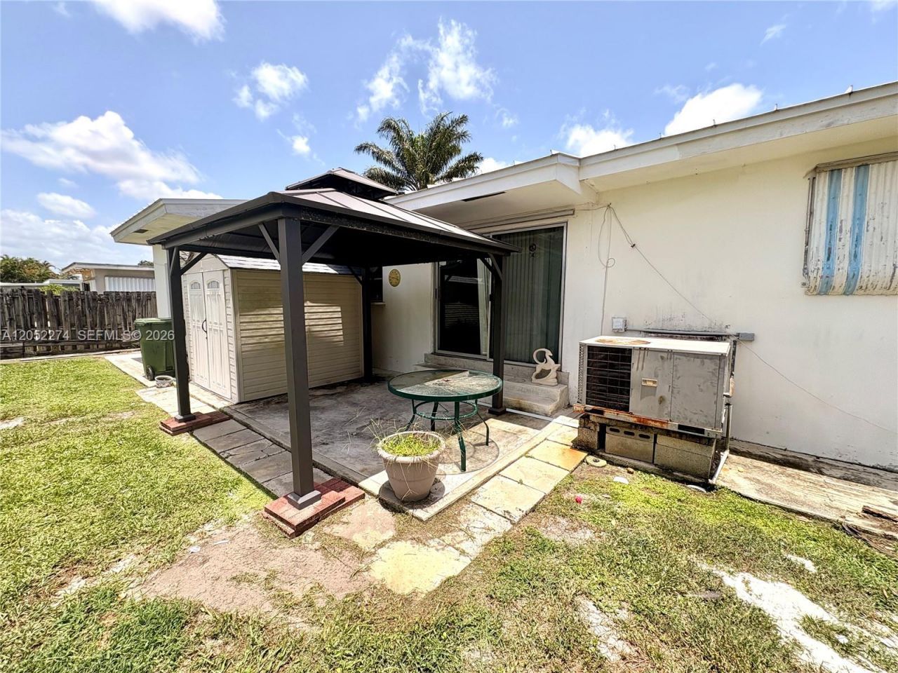 8220 NW 15th St , Pembroke Pines, FL 33024 Photo