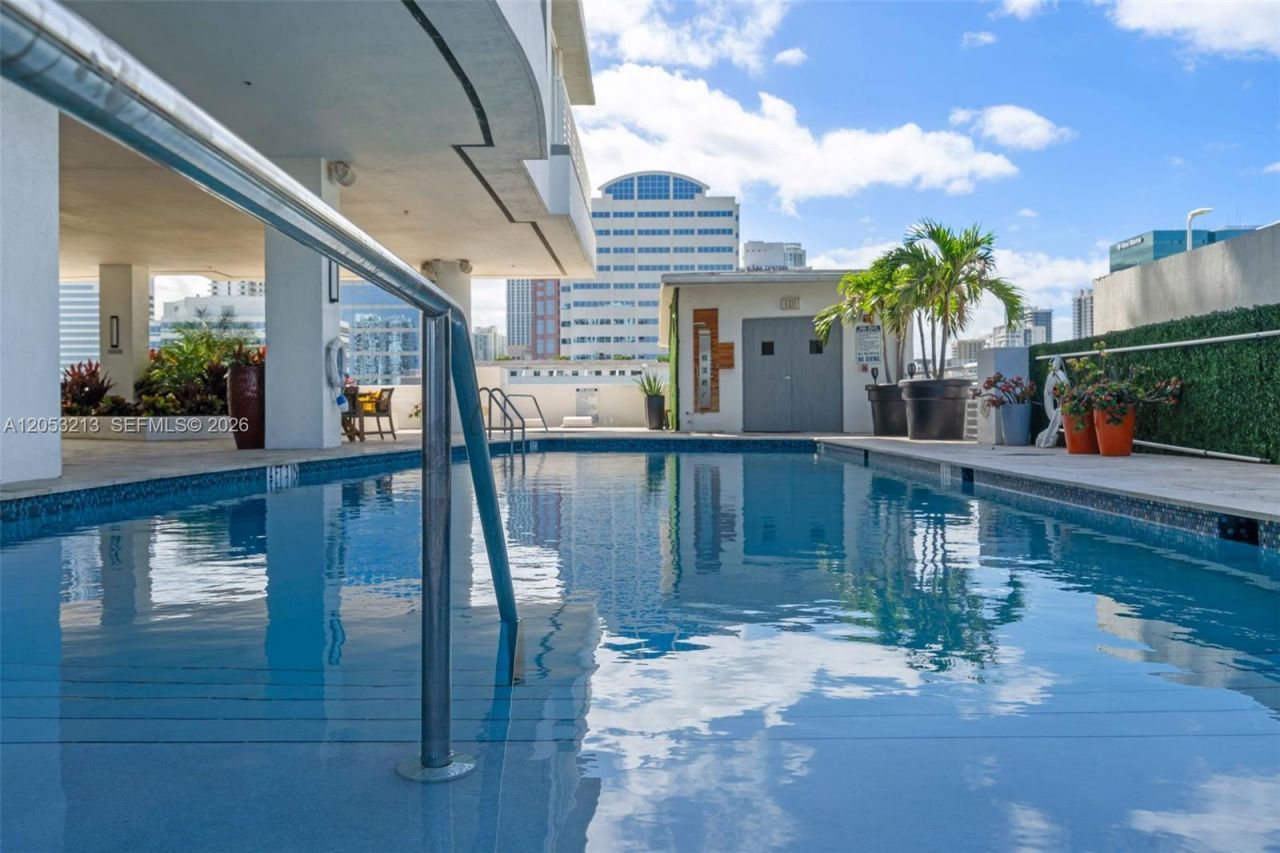 315 NE 3rd Ave , Unit 1805, Fort Lauderdale, FL 33301 Photo