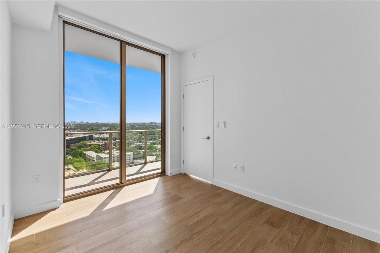 2678 Tigertail Ave , Unit 1605, Miami, FL 33133 Photo