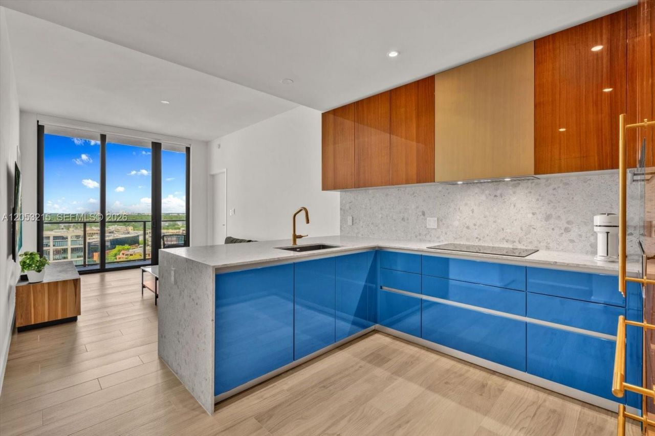 2678 Tigertail Ave , Unit 1605, Miami, FL 33133 Photo