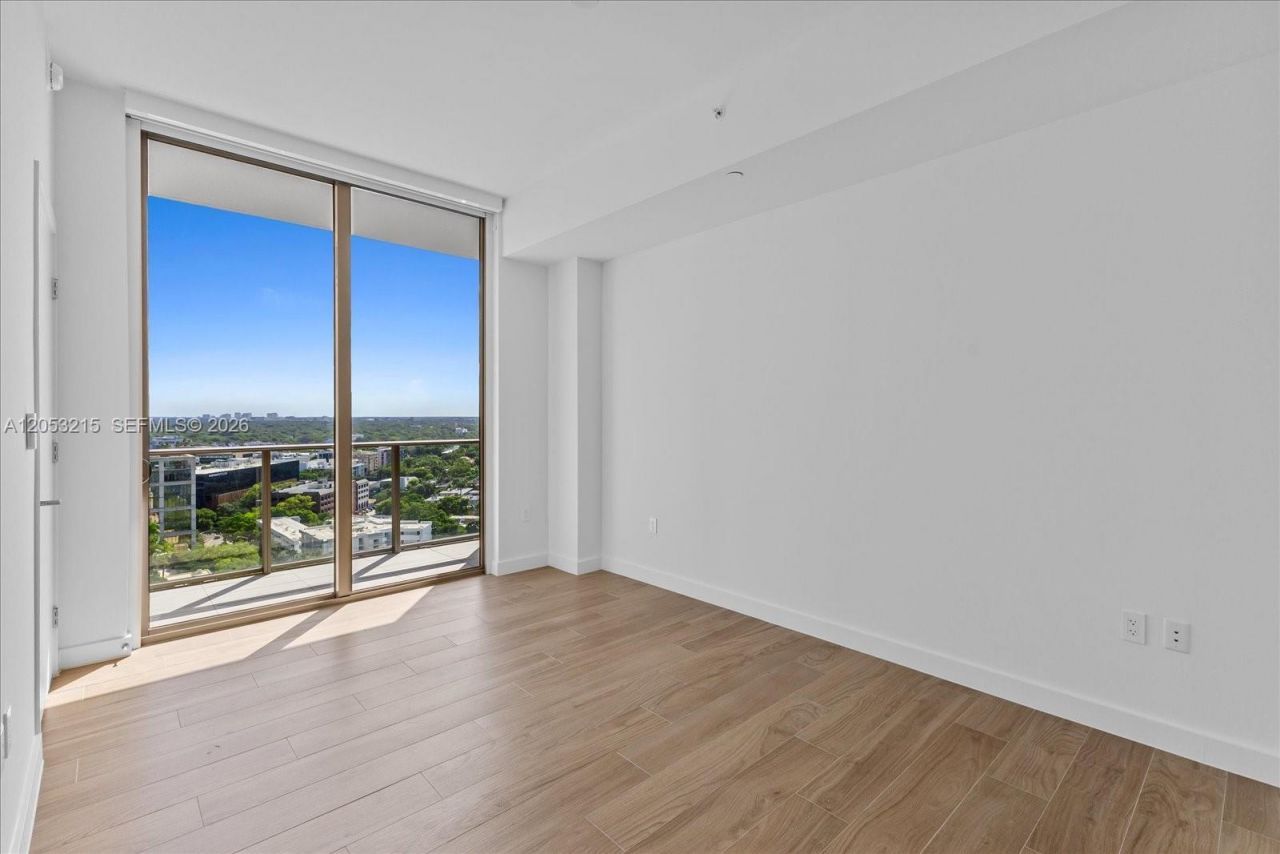 2678 Tigertail Ave , Unit 1605, Miami, FL 33133 Photo