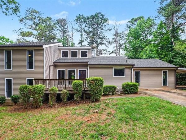 6742 Oakland Drive, Douglasville, GA 30135