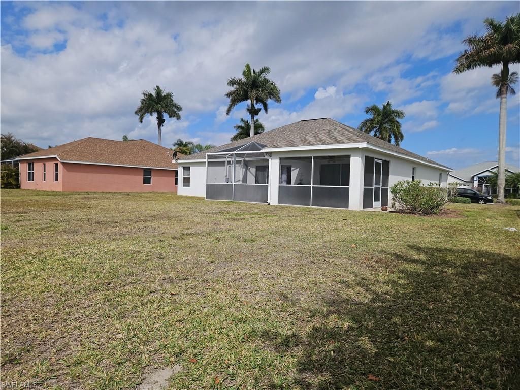 18300 Plumbago Ct , Lehigh Acres, FL 33972 Photo