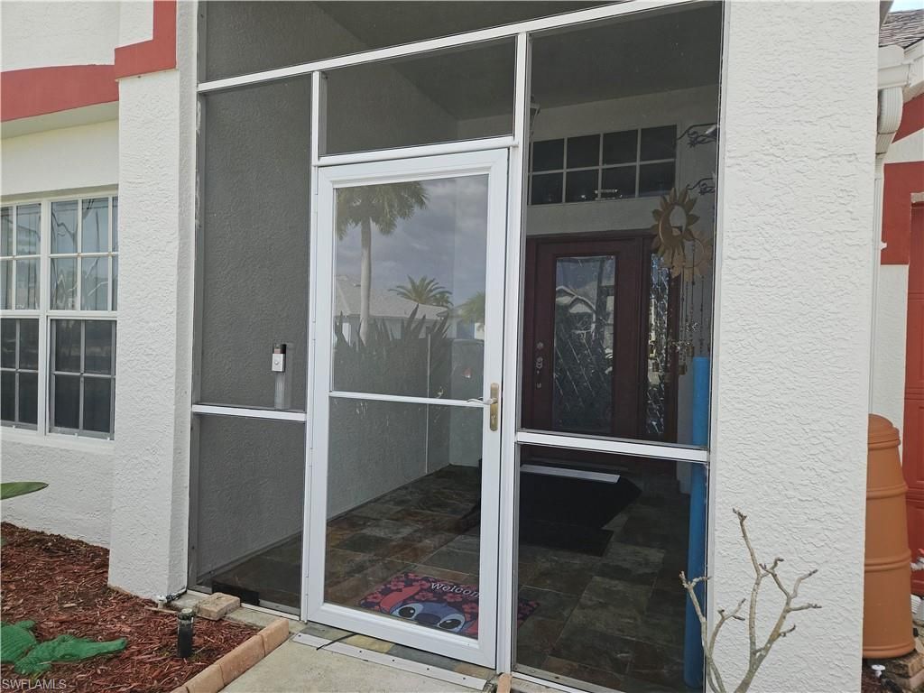 18300 Plumbago Ct , Lehigh Acres, FL 33972 Photo