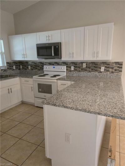 1617 SW 33rd Ter, Cape Coral, FL 33914 Photo
