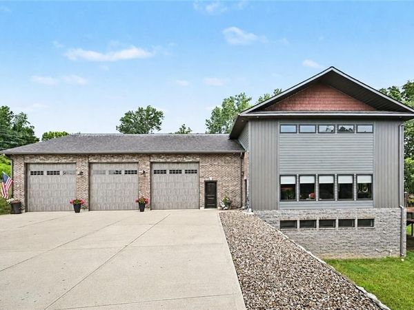 300 SE 30th Street, Oak Grove, MO 64075
