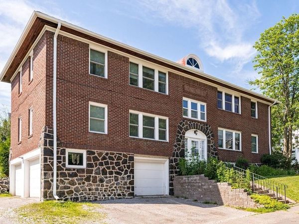 1529 E 5th St, Duluth, MN 55812
