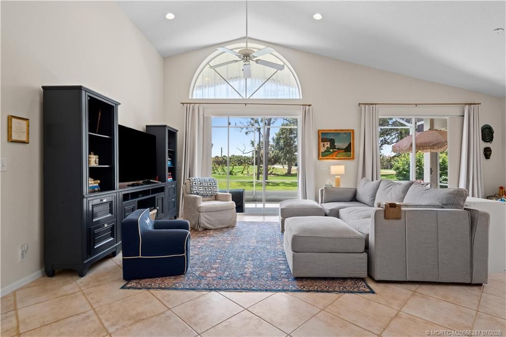 1618 SE Shelburnie Way , Port Saint Lucie, FL 34952 Photo