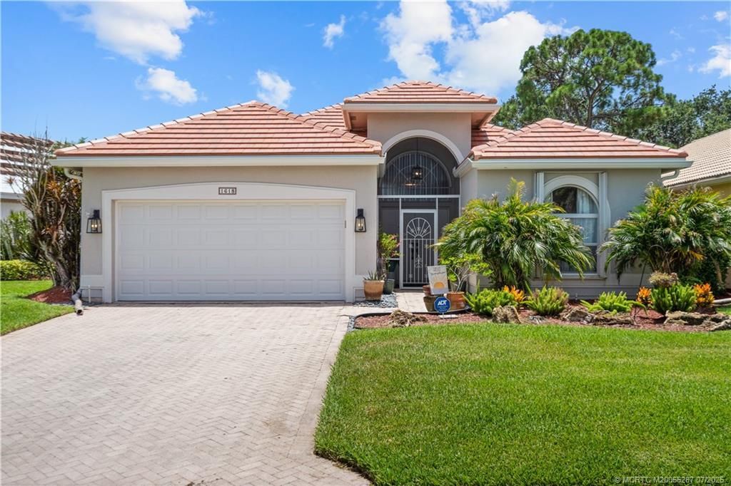 1618 SE Shelburnie Way , Port Saint Lucie, FL 34952 Photo