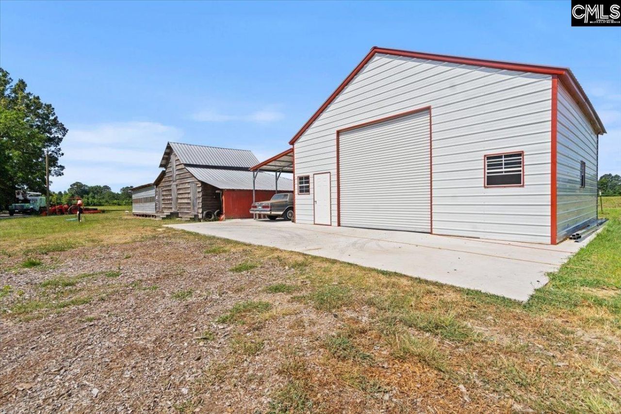 721 E Lydia Highway  Photo 32