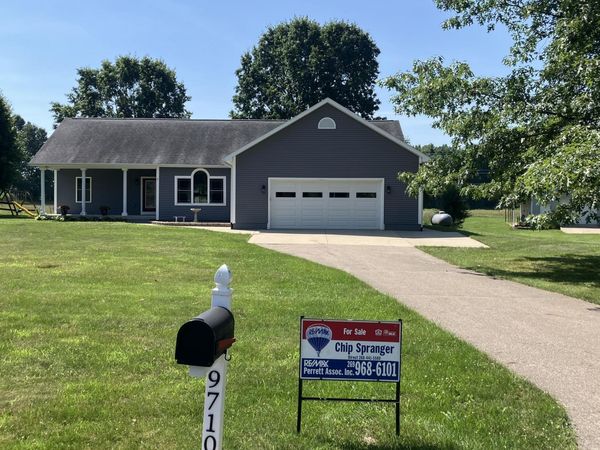 9710 Campbell Lane, Bellevue, MI 49021