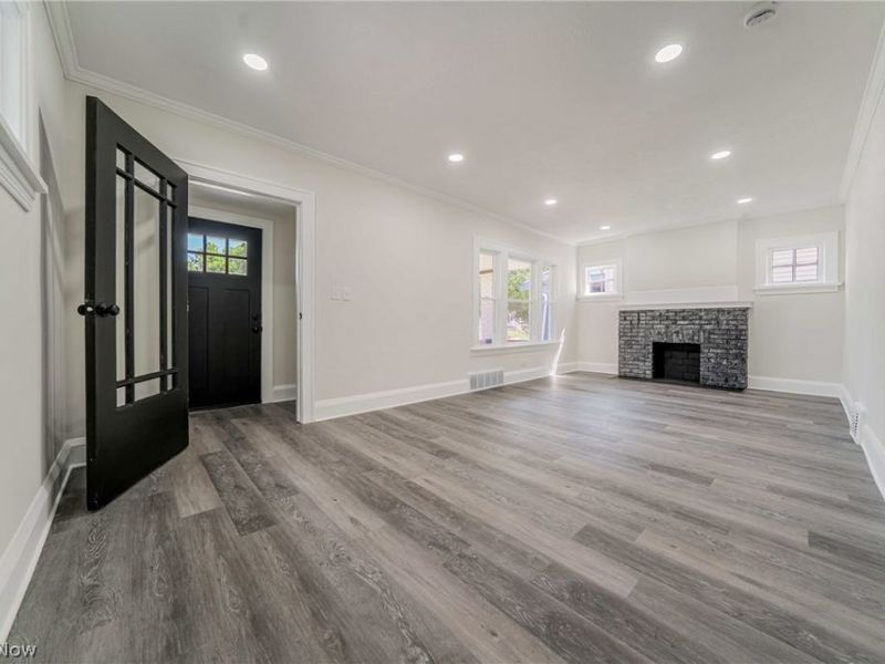 3366 Tullamore Road, Cleveland Heights, OH 44118 Photo 5