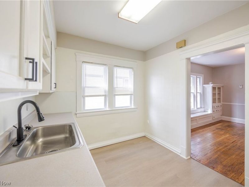 1695 Glenmont Road, Cleveland Heights, OH 44118 Photo 15