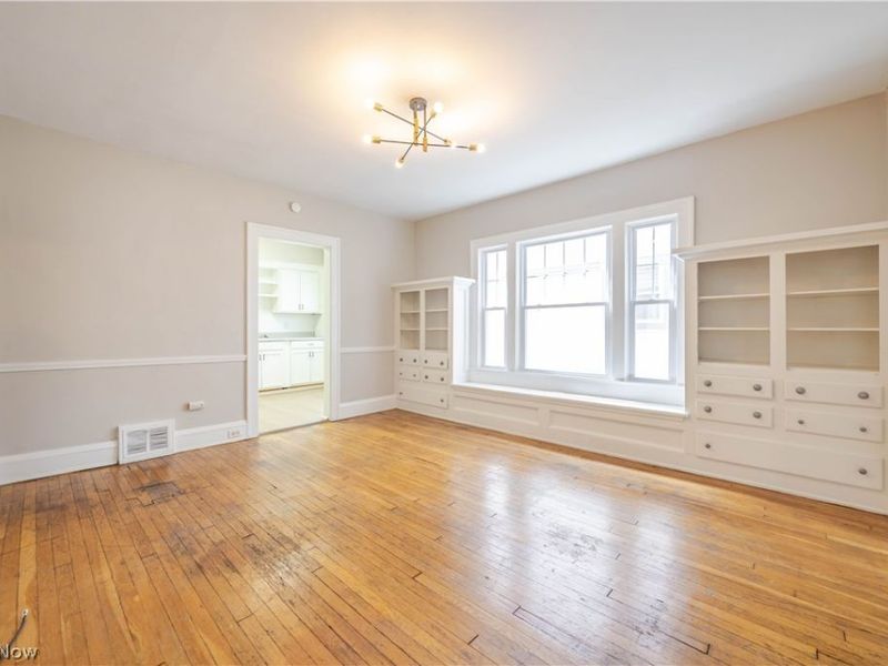 1695 Glenmont Road, Cleveland Heights, OH 44118 Photo 8