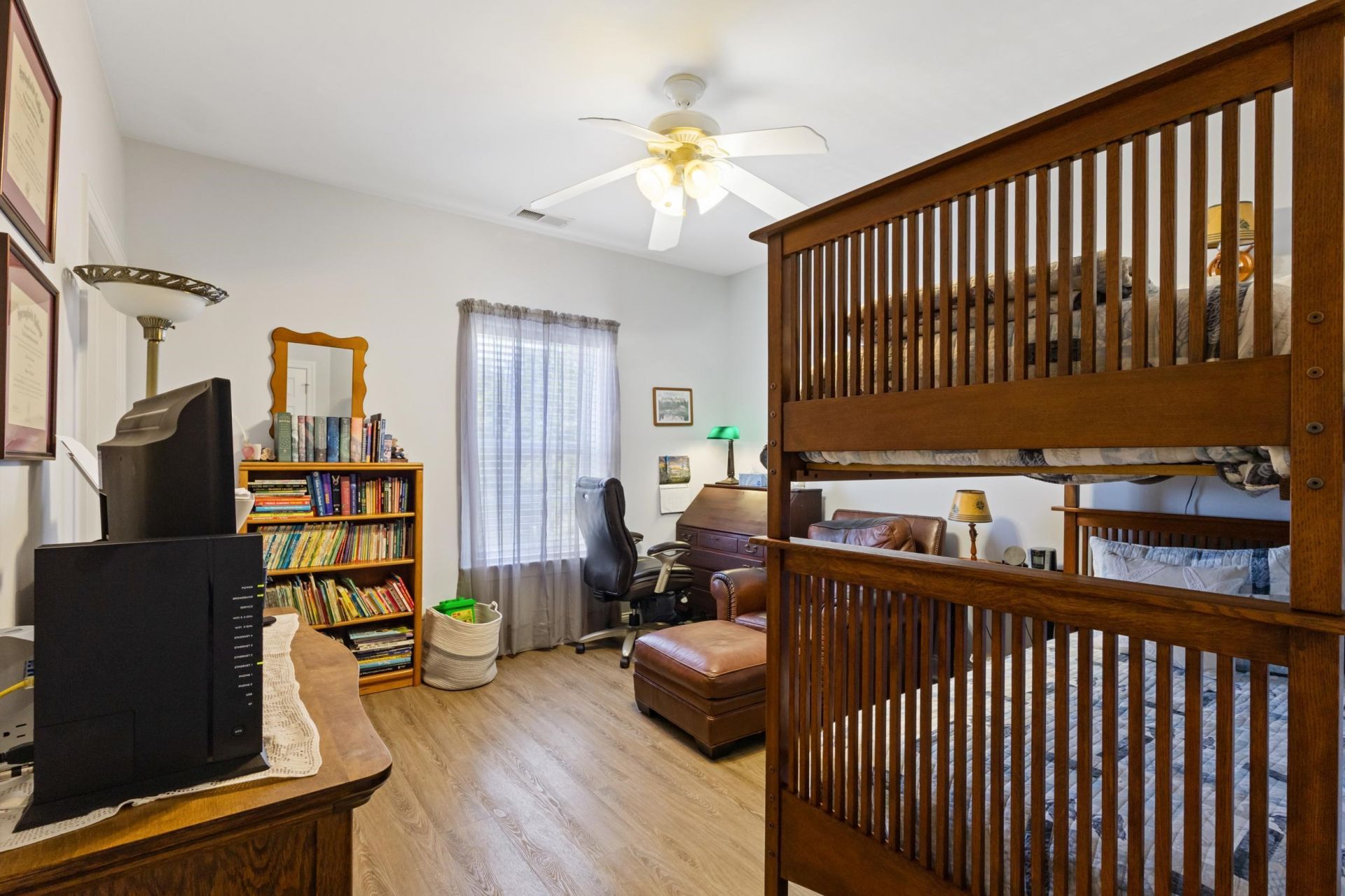901 Knoll Shores Ct. Photo 17