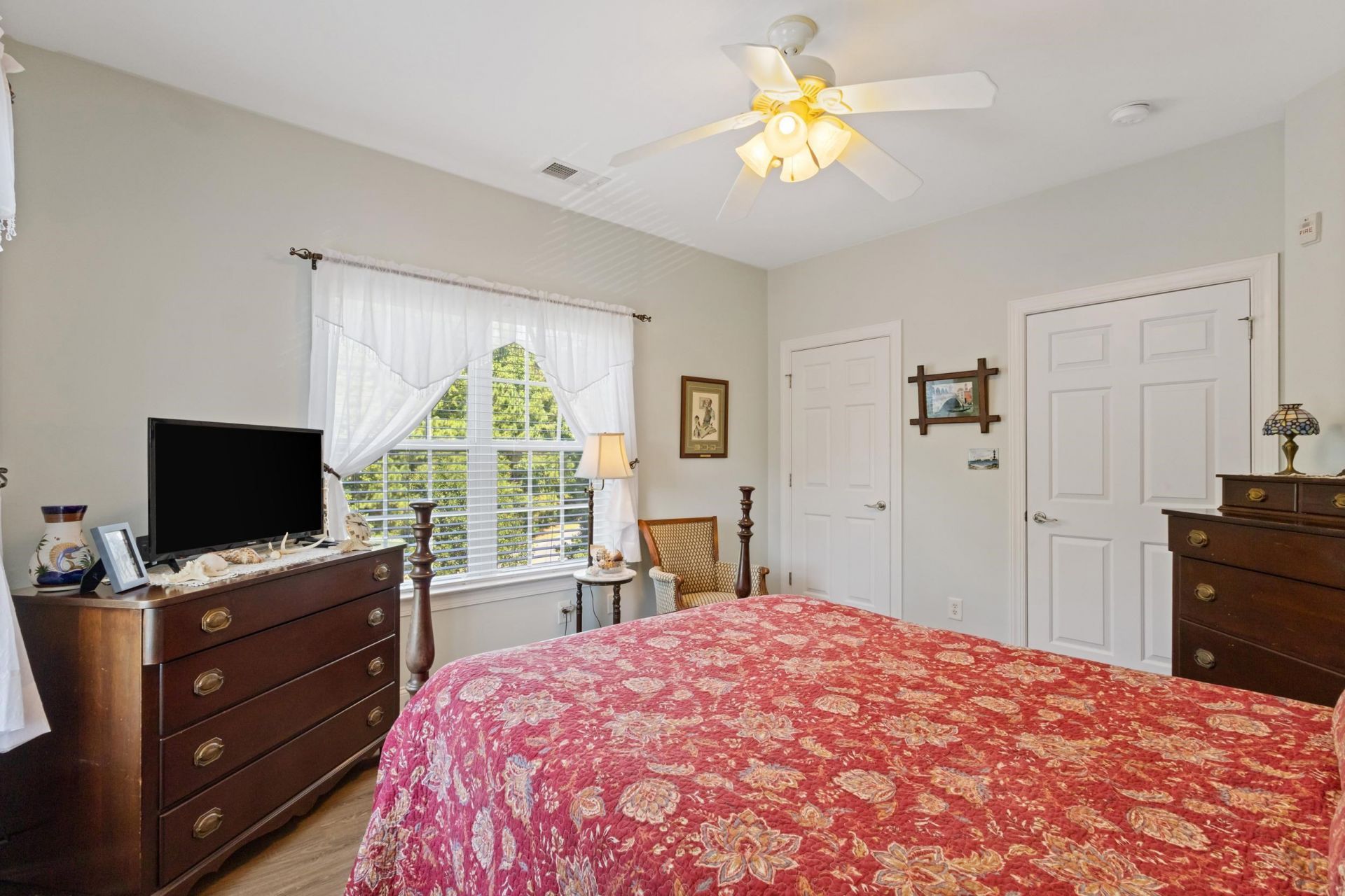 901 Knoll Shores Ct. Photo 21