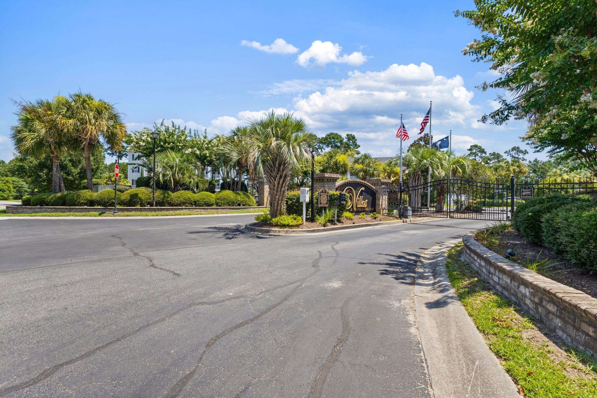 901 Knoll Shores Ct. Photo 37