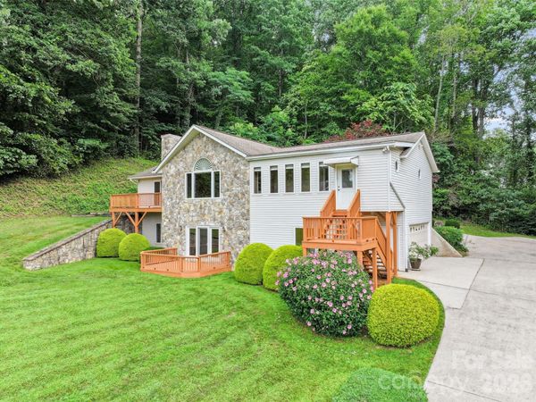 415 Knollwood Drive, Waynesville, NC 28786