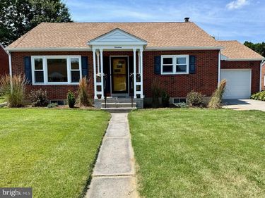 19 PINE AVENUE, LEBANON, PA 17042