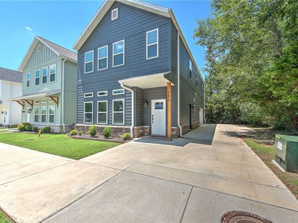 793 S Jagger Lane, Fayetteville, AR 72701