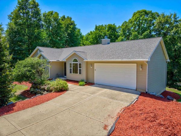 4729 Gaston Circle, Cottage Grove, WI 53527