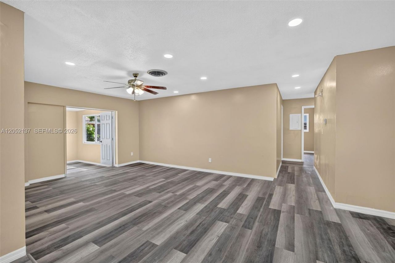4351 NW 25th St, Lauderhill, FL 33313 Photo