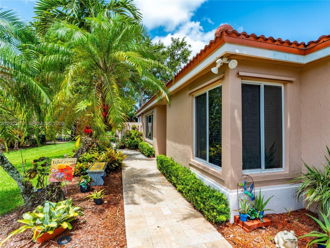 1707 SW 109th Ter, Davie, FL 33324 Photo