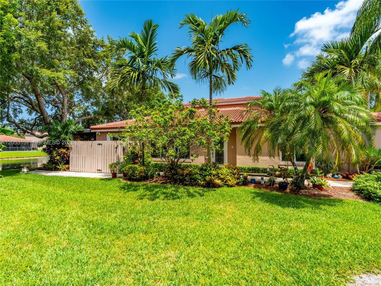 1707 SW 109th Ter, Davie, FL 33324 Photo