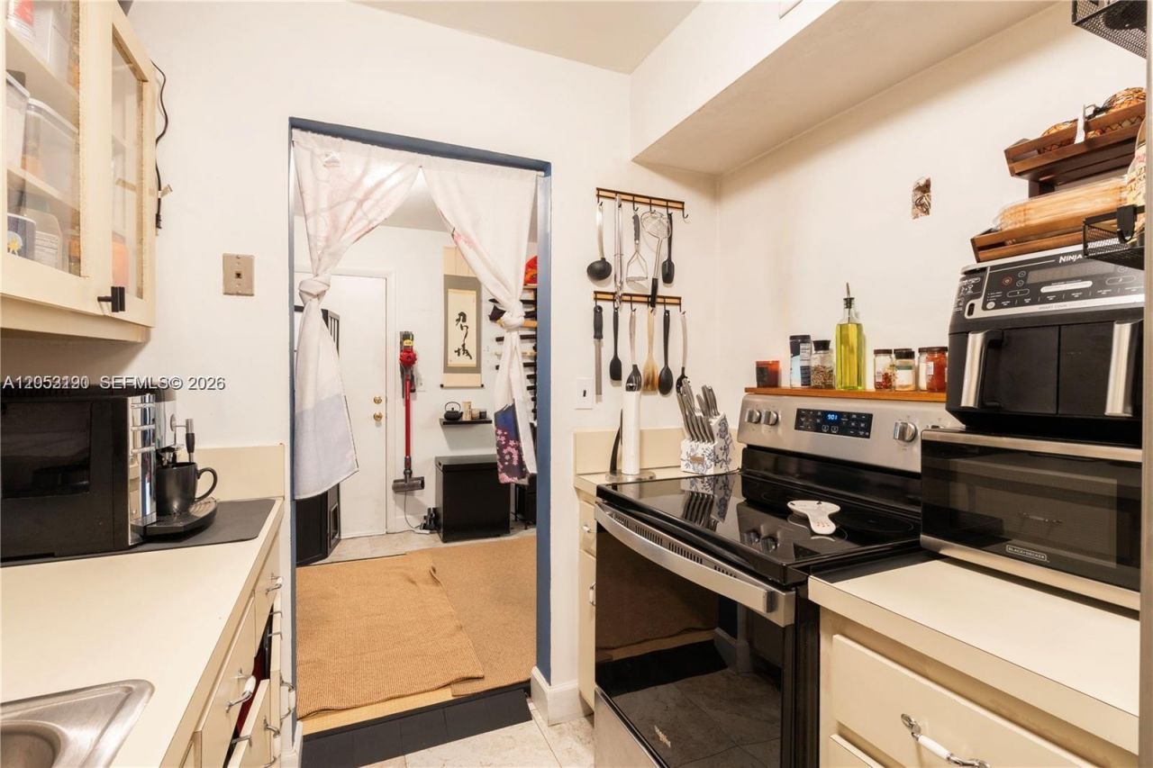 9490 SW 77th Ave, Unit N1, Miami, FL 33156 Photo