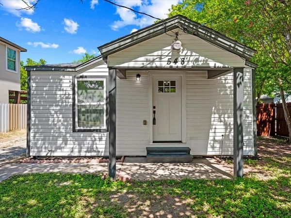 548 Ezekial Avenue, Dallas, TX 75217