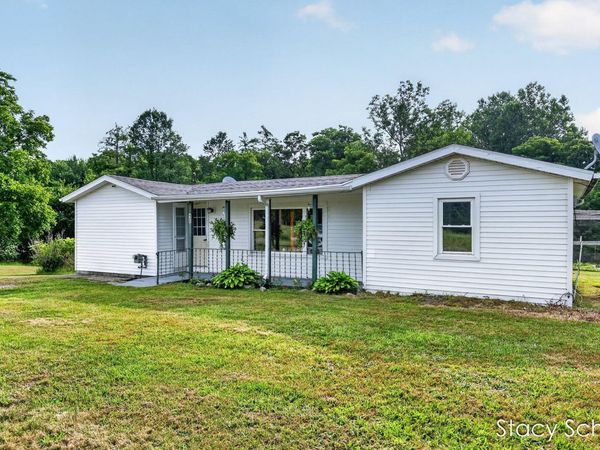 426 N Ionia Road, Vermontville, MI 49096