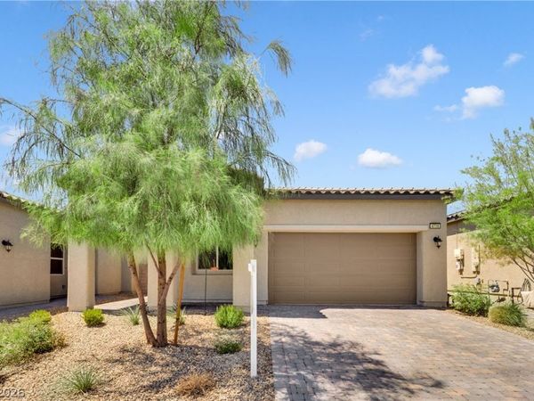 4719 N Transcendental Street, North Las Vegas, NV 89031