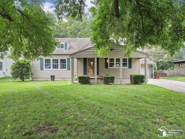 2033 Wilson Drive, Erie, MI 48133