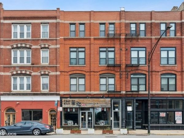 1156 W Grand Avenue , Unit 302, Chicago, IL 60642