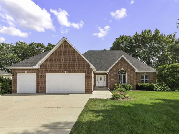 406 E Knights Road , Sandwich, IL 60548