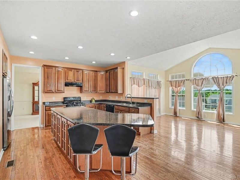 195 Brittony Woods Drive, Monroe, OH 45050 Photo 4